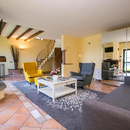 Sleeps 10 Pool Cima