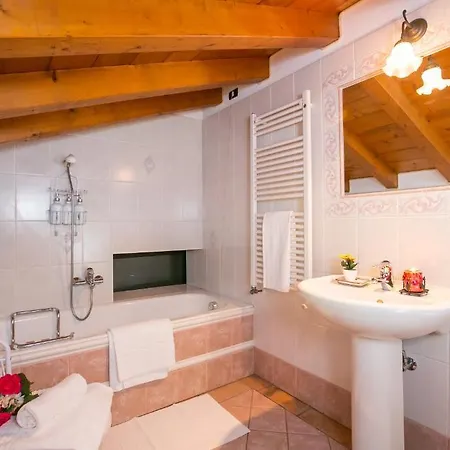Sleeps 10 Pool بيت للعطل
